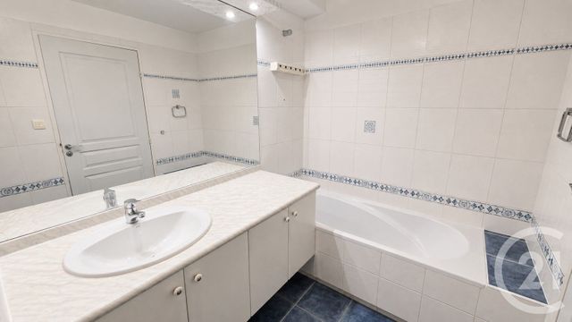 Appartement F4 à vendre - 4 pièces - 100.05 m2 - VANNES - 56 - BRETAGNE - Century 21 Amara Immobilier