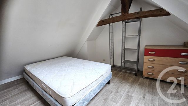 Appartement Duplex à vendre - 2 pièces - 24.3 m2 - VANNES - 56 - BRETAGNE - Century 21 Amara Immobilier