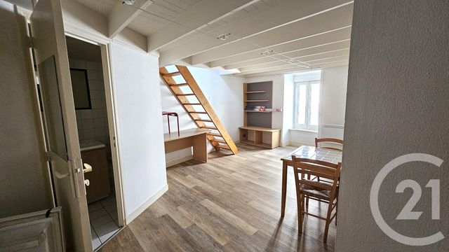 Appartement Duplex à vendre - 2 pièces - 24.3 m2 - VANNES - 56 - BRETAGNE - Century 21 Amara Immobilier