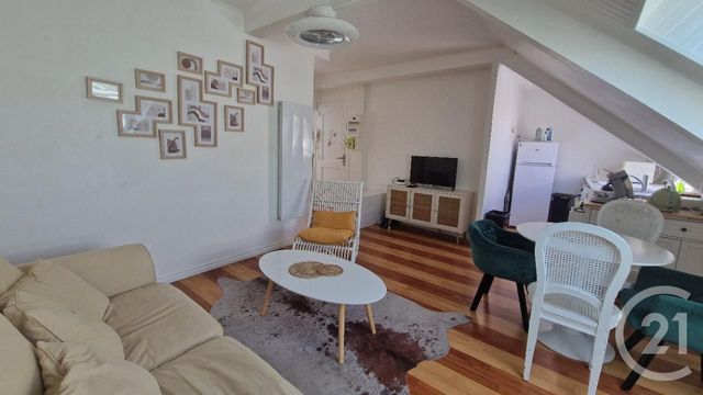 Appartement F3 à vendre - 3 pièces - 35.7 m2 - VANNES - 56 - BRETAGNE - Century 21 Amara Immobilier