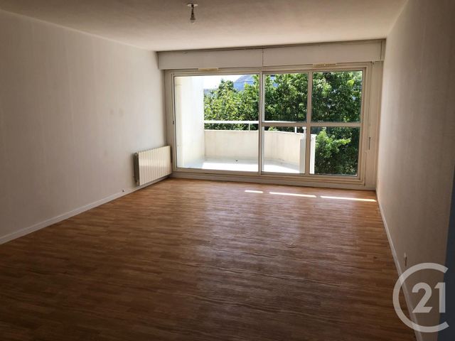 Appartement F3 à vendre - 3 pièces - 65.25 m2 - VANNES - 56 - BRETAGNE - Century 21 Amara Immobilier