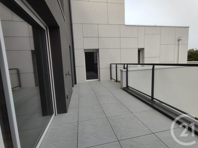 Appartement F2 à louer - 2 pièces - 44.0 m2 - VANNES - 56 - BRETAGNE - Century 21 Amara Immobilier