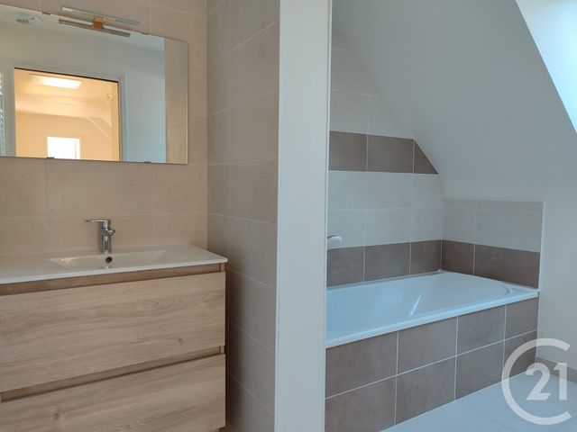 maison à louer - 5 pièces - 105.0 m2 - BRECH - 56 - BRETAGNE - Century 21 Amara Immobilier