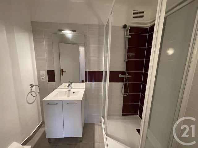 Appartement T4 à louer - 4 pièces - 66.83 m2 - VANNES - 56 - BRETAGNE - Century 21 Amara Immobilier