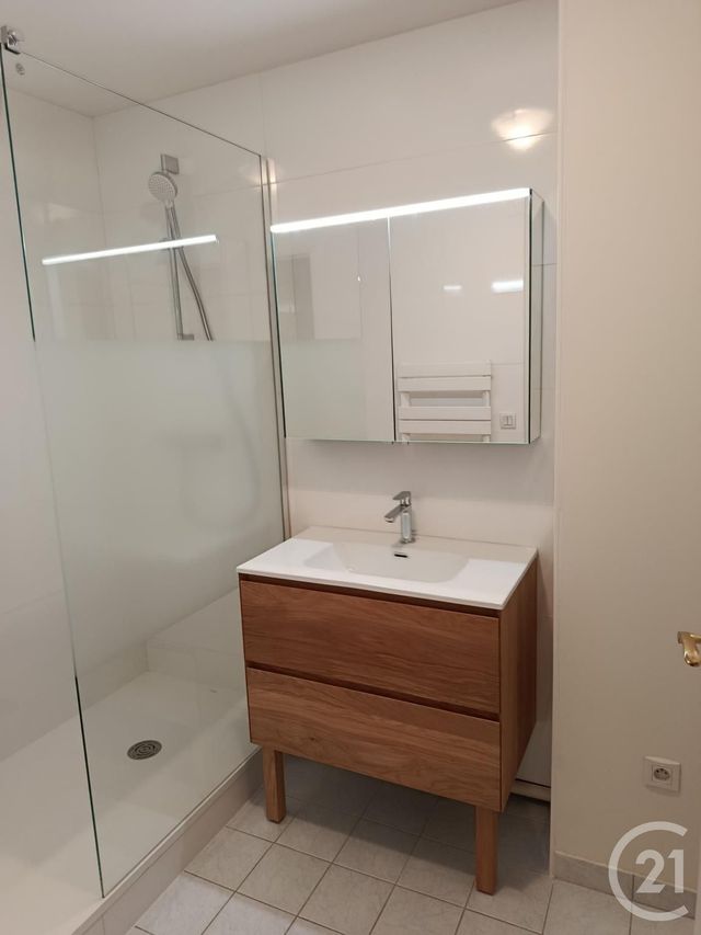 Appartement F3 à louer - 3 pièces - 64.09 m2 - VANNES - 56 - BRETAGNE - Century 21 Amara Immobilier