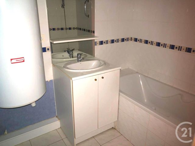 Appartement F3 à vendre - 3 pièces - 67.73 m2 - PLESCOP - 56 - BRETAGNE - Century 21 Amara Immobilier