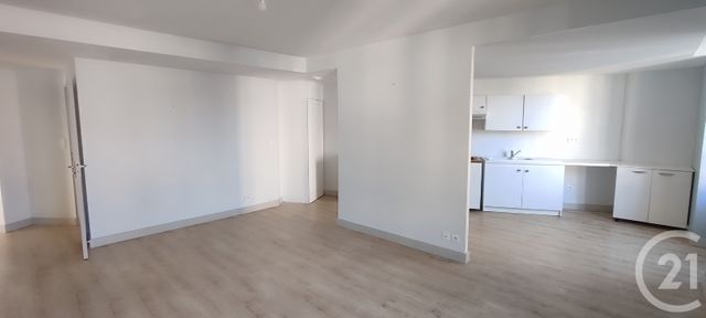 Appartement F3 à vendre - 3 pièces - 79.9 m2 - VANNES - 56 - BRETAGNE - Century 21 Amara Immobilier