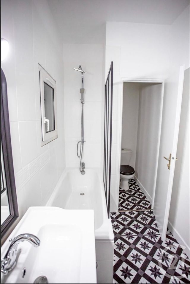 Appartement F3 à louer - 2 pièces - 50.58 m2 - VANNES - 56 - BRETAGNE - Century 21 Amara Immobilier