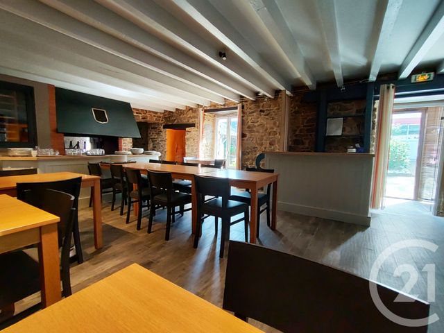 commerce à louer - 400.0 m2 - VANNES - 56 - BRETAGNE - Century 21 Amara Immobilier