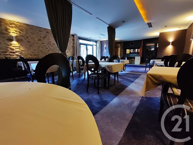 commerce à louer - 400.0 m2 - VANNES - 56 - BRETAGNE - Century 21 Amara Immobilier