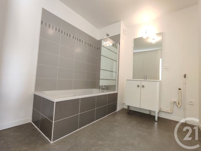 Appartement T3 à vendre - 3 pièces - 60.0 m2 - VANNES - 56 - BRETAGNE - Century 21 Amara Immobilier
