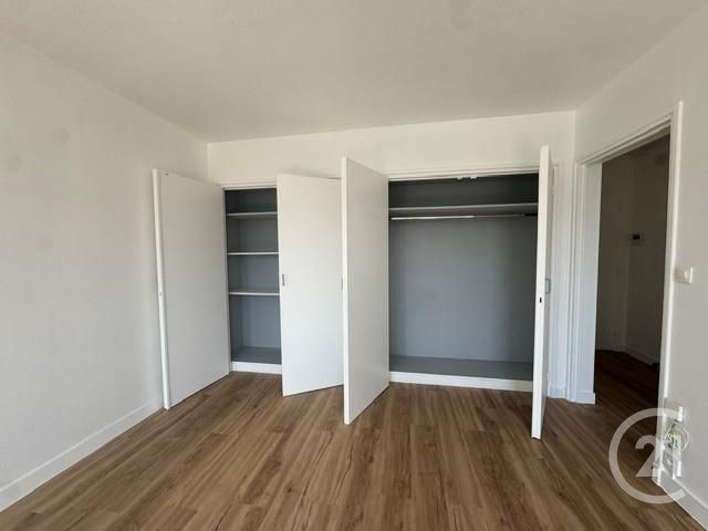 Appartement Studio à louer - 1 pièce - 29.86 m2 - VANNES - 56 - BRETAGNE - Century 21 Amara Immobilier