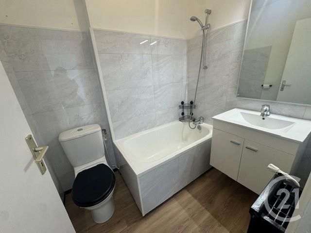 Appartement Studio à louer - 1 pièce - 29.86 m2 - VANNES - 56 - BRETAGNE - Century 21 Amara Immobilier
