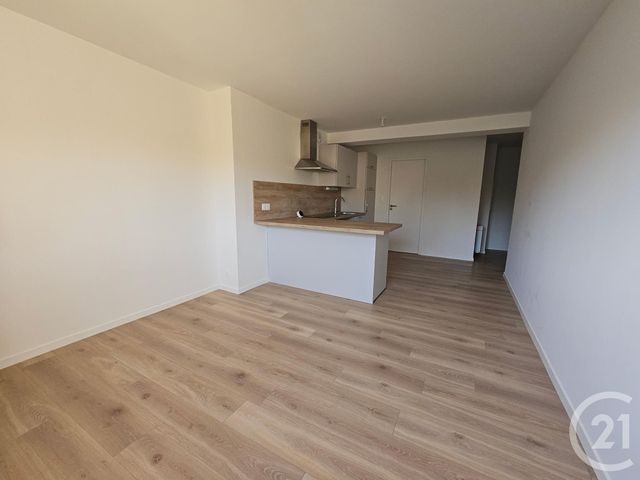 Appartement Studio à louer - 1 pièce - 31.0 m2 - VANNES - 56 - BRETAGNE - Century 21 Amara Immobilier