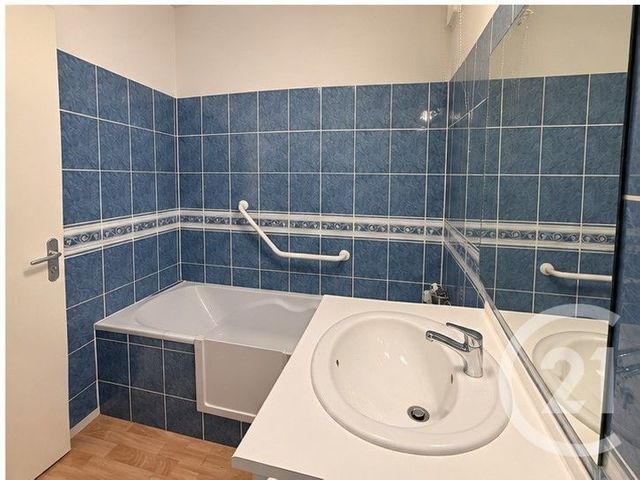 Appartement T2 à vendre - 2 pièces - 36.95 m2 - PLOEREN - 56 - BRETAGNE - Century 21 Amara Immobilier