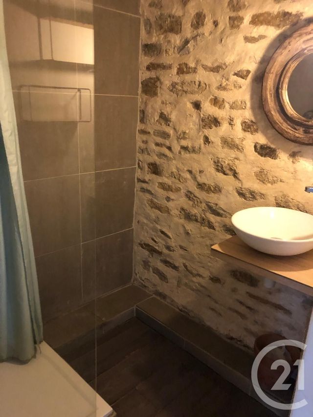Appartement T2 à vendre - 2 pièces - 54.7 m2 - VANNES - 56 - BRETAGNE - Century 21 Amara Immobilier