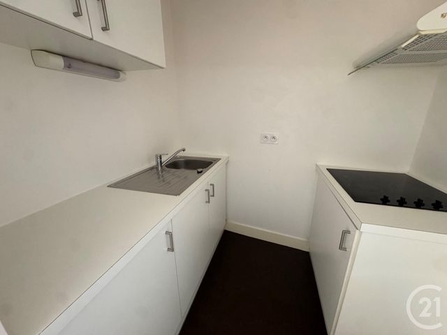 Appartement F2 à louer - 2 pièces - 43.32 m2 - VANNES - 56 - BRETAGNE - Century 21 Amara Immobilier