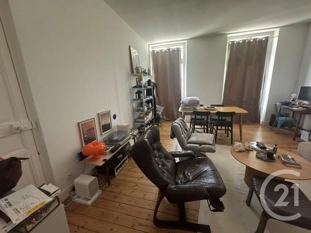 Appartement F2 à louer - 2 pièces - 43.32 m2 - VANNES - 56 - BRETAGNE - Century 21 Amara Immobilier