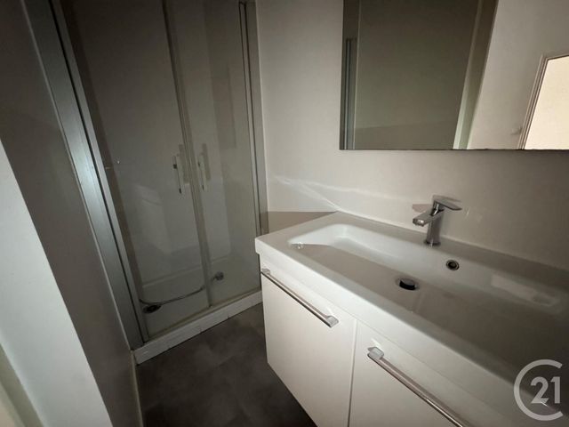 Appartement F2 à louer - 2 pièces - 43.32 m2 - VANNES - 56 - BRETAGNE - Century 21 Amara Immobilier