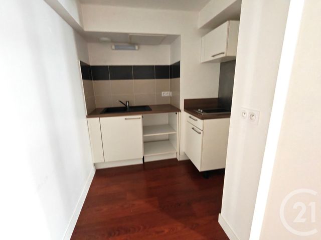 Appartement T3 à vendre - 3 pièces - 50.7 m2 - VANNES - 56 - BRETAGNE - Century 21 Amara Immobilier
